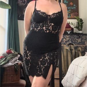 DROPPING HINTS LACE DRESS, SIZE XL